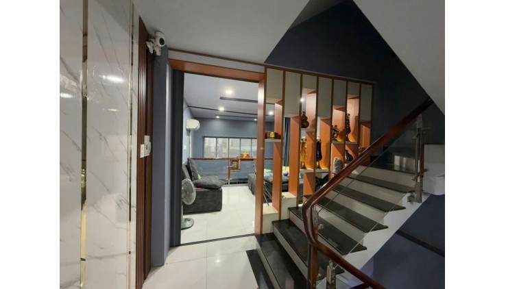 Bán nhà Tăng Nhơn Phú, Thủ Đức, tặng full nội thất